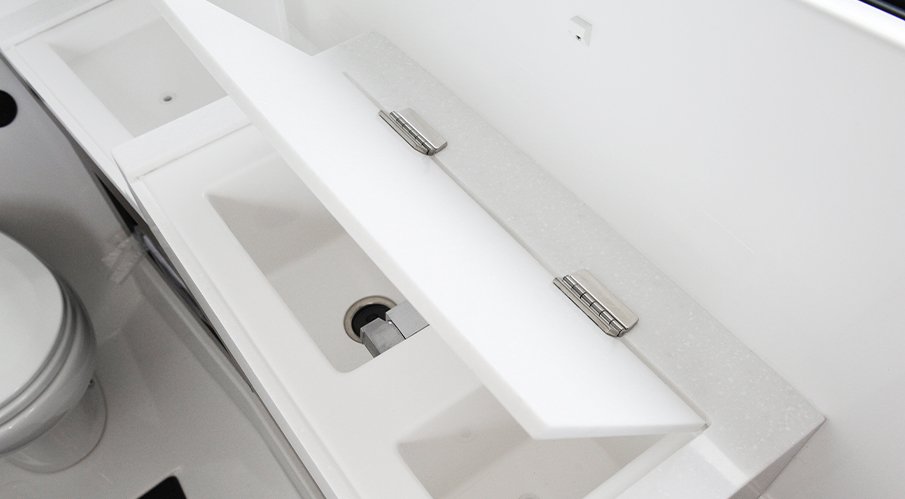 SEAM FRICTION HINGE